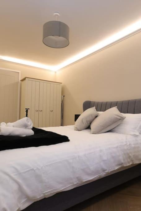 Riverside Serviced Apartments London Exterior photo